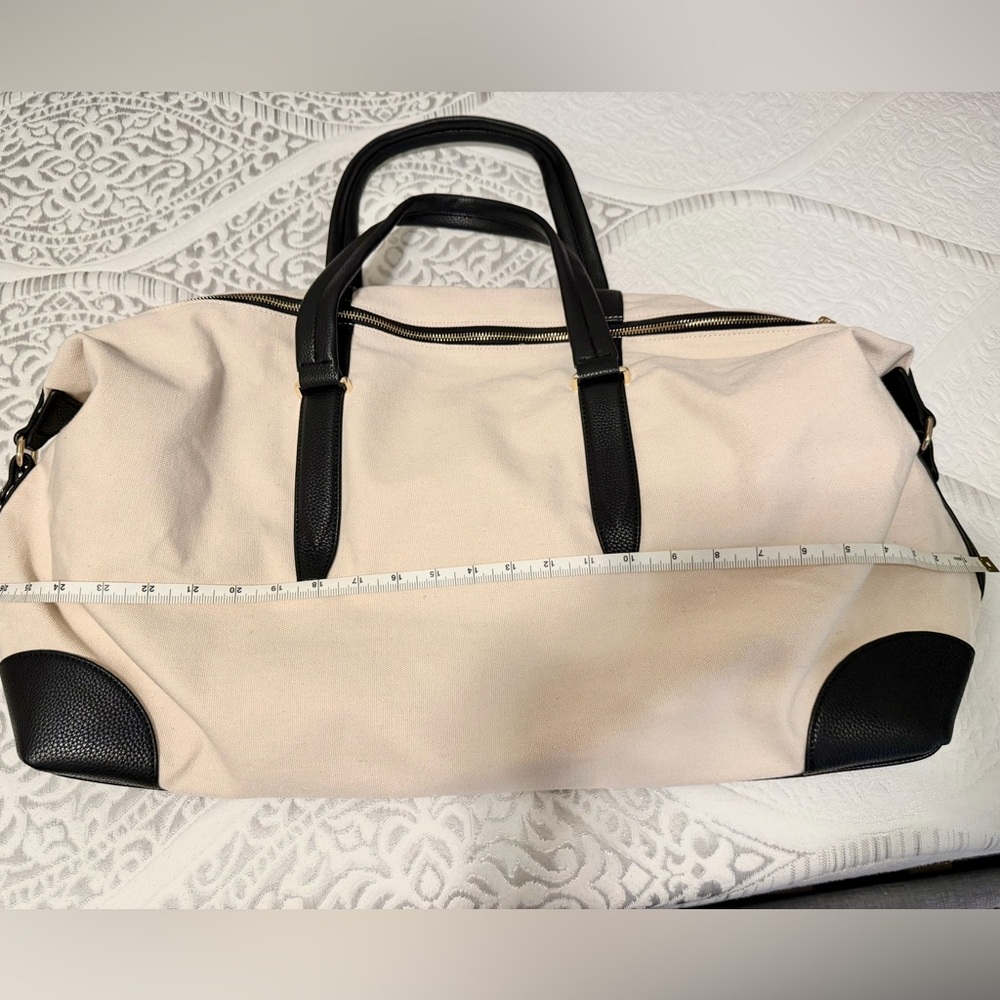 Henny and Lev Canvass Leather Weekender Bag - Picture 13 of 16